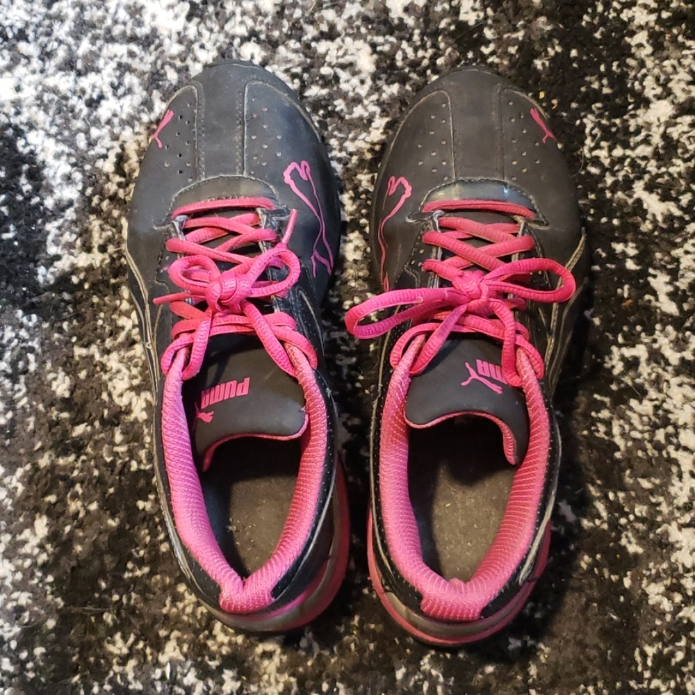 Puma Sneakers